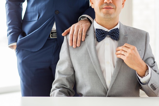 Jaki garnitur wybrać na ślub, aby wyglądać elegancko i stylowo?