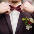 Jaki ubiór wybrać na wesele? Poradnik dla mężczyzn