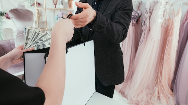 Ile kosztuje obecność gościa na weselu?