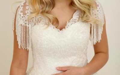 Suknia ślubna: ecru czy biała – którą wybrać na swój wyjątkowy dzień?