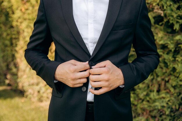 Gdzie szukać idealnego garnituru na ślub?