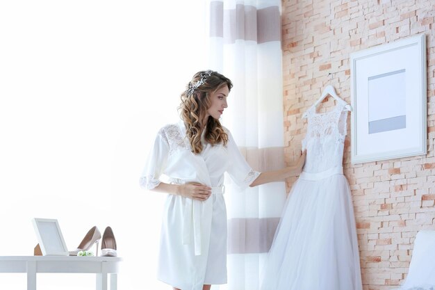 Czy otwarcie salonu sukien ślubnych to dobry pomysł na biznes?