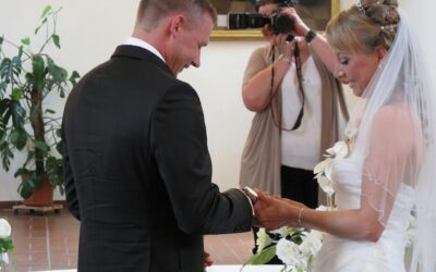 Jak przebiega ślub cywilny? Poznaj kolejne etapy ceremonii