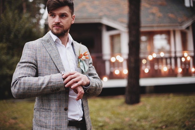 W czym na wesele powinien wystąpić mężczyzna?