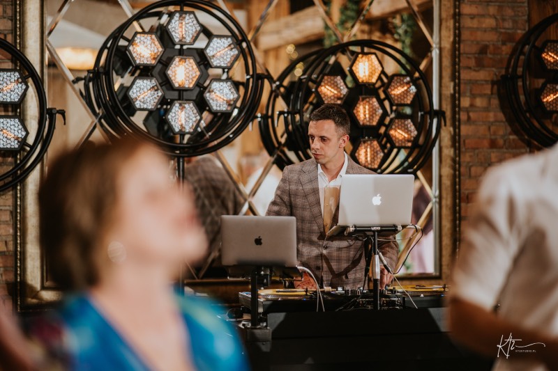 Parkiet, który połączył trzy pokolenia - jak muzyka potrafi zacieśniać rodzinne relacje